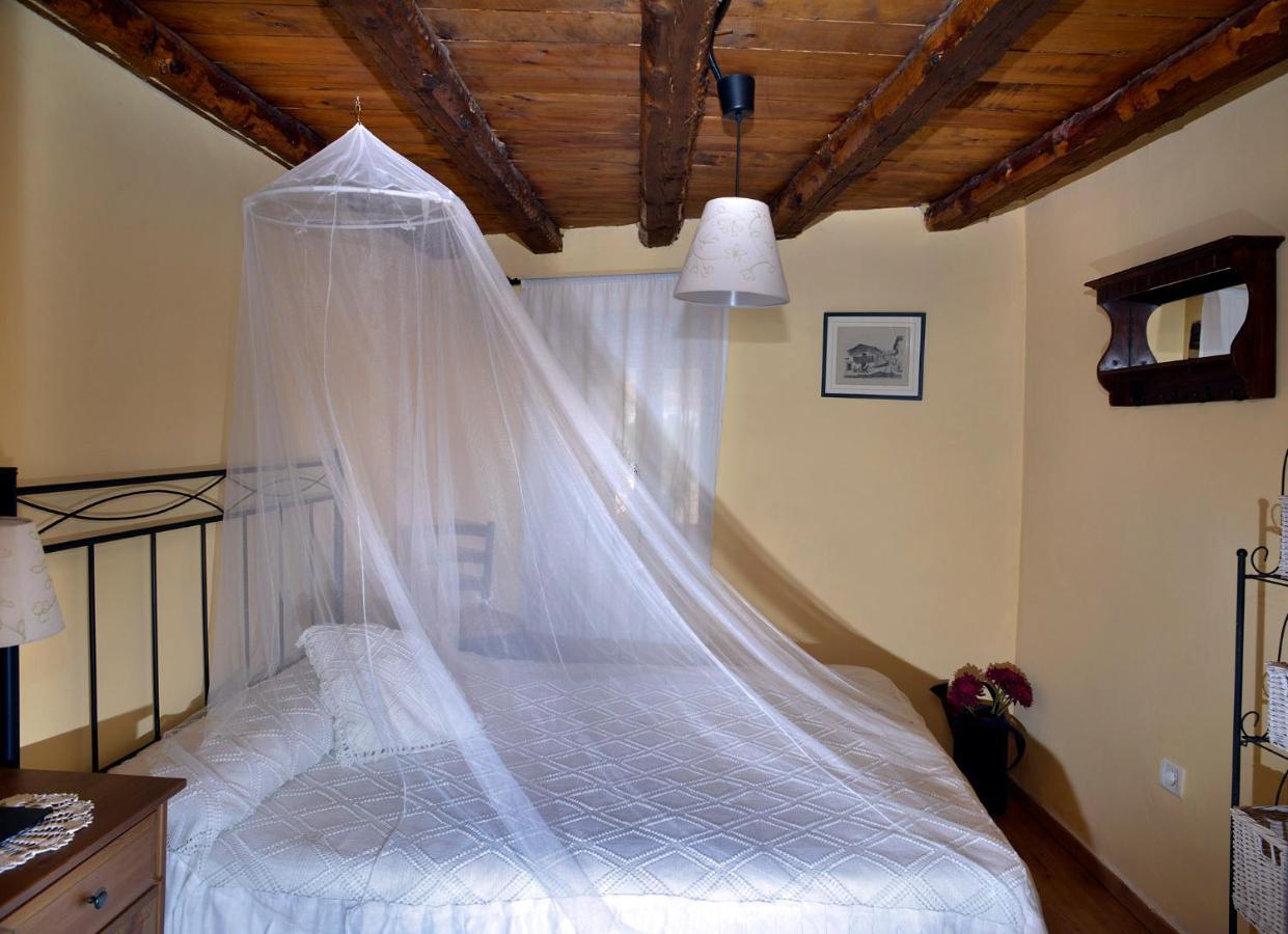 Penzion La Casita De Leire Tamajon Exteriér fotografie
